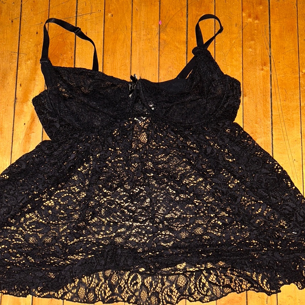 Black lingerie bra top t strap g string bottom